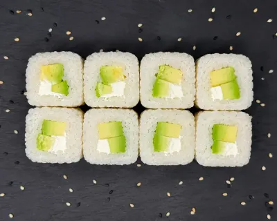 White Roll Avocat Fromage